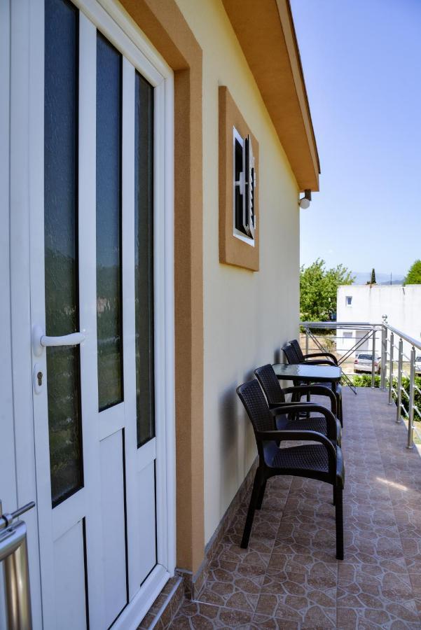 Apartment Nikola Kotor Buitenkant foto