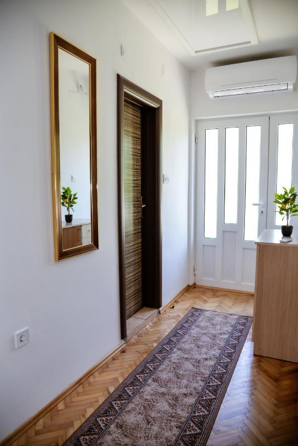 Apartment Nikola Kotor Buitenkant foto