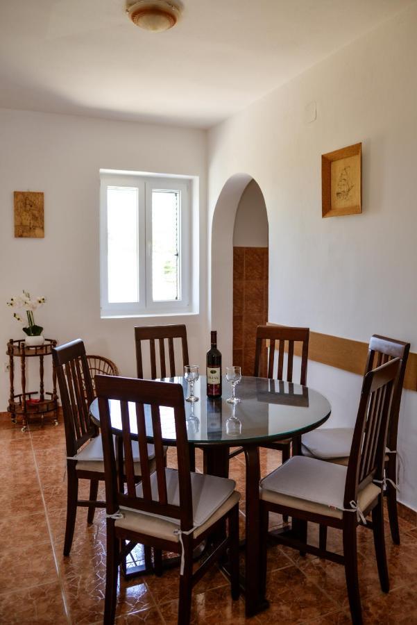 Apartment Nikola Kotor Buitenkant foto